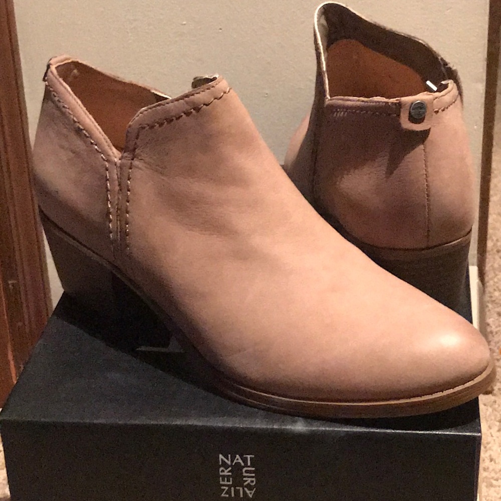 Naturalizer Nubuck Boots